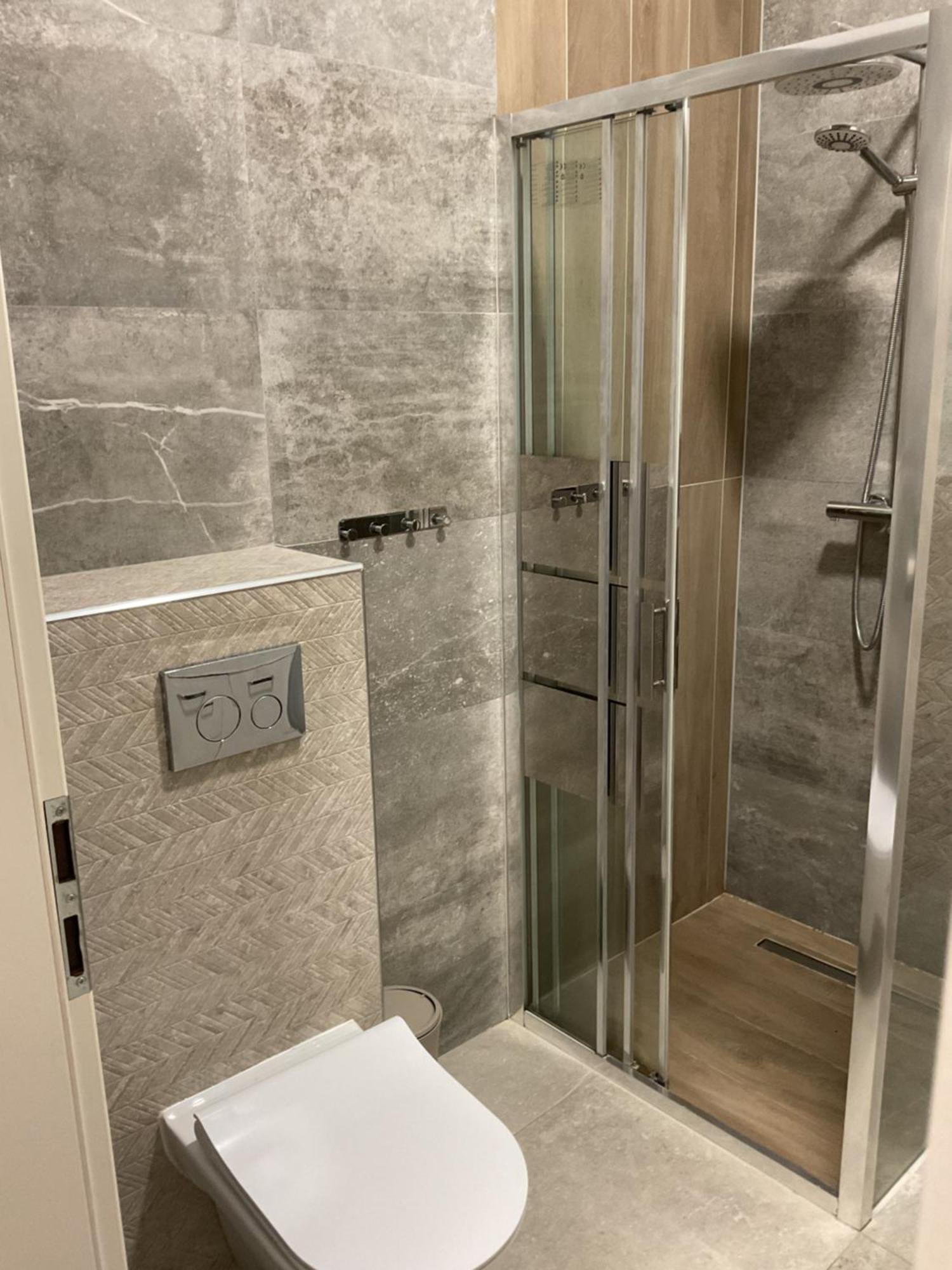 Omorika Na Zamkowej Apartment Krakow Ngoại thất bức ảnh